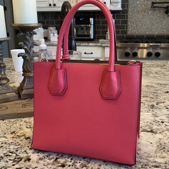 Michael Kors Purse - Picture 4 of 10